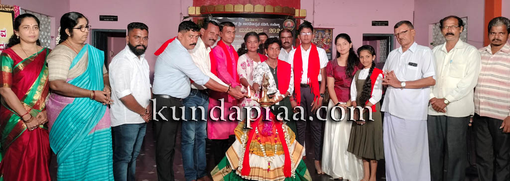 ಗಂಗೊಳ್ಳಿ ಶ್ರೀ ಶಾರದಾ ಮಂಟಪದಲ್ಲಿ ಭಾರತ ಮಾತಾ ಪೂಜೆ ಕಾರ್ಯಕ್ರಮ ಉದ್ಘಾಟನೆ