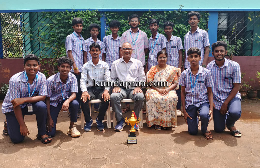 ಬಾಲ್ ಬ್ಯಾಡ್ಮಿಂಟನ್ ನಲ್ಲಿ ಸರಸ್ವತಿ ವಿದ್ಯಾಲಯಕ್ಕೆ ಅವಳಿ ದ್ವಿತೀಯ ಪ್ರಶಸ್ತಿ