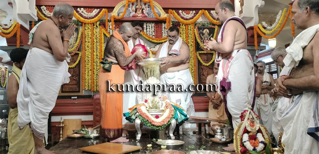 ಗಂಗೊಳ್ಳಿ: ಶ್ರೀದೇವಿಗೆ ಸಹಸ್ರಾಧಿಕ ಅಷ್ಟತ್ತರ ಶತ ಸ್ವರ್ಣ ನಾಣ್ಯ ಸಹಿತ ರಜತ ಕುಂಭಾಭಿಷೇಕ