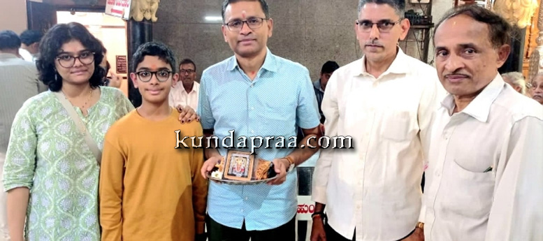 ಆನೆಗುಡ್ಡೆ ದೇವಳಕ್ಕೆ ಬಾಂಬೆ ಸ್ಟಾಕ್ ಎಕ್ಸ್ಚೆಂಚ್ ನಿರ್ದೇಶಕ ರಾಜೇಶ್ ಗೋಪಿನಾಥನ್ ಭೇಟಿ