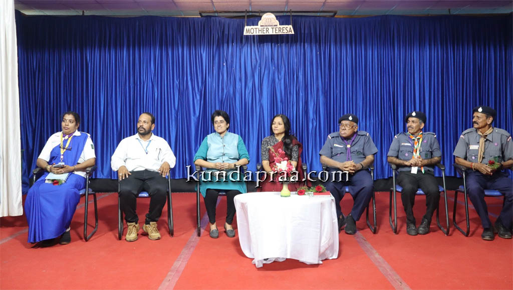 ಮದರ್ ತೆರೇಸಾ ಶಿಕ್ಷಣ ಸಂಸ್ಥೆಗೆ ಭಾರತ್ ಸ್ಕೌಟ್ಸ್ ಮತ್ತು ಗೈಡ್ಸ್ ಕರ್ನಾಟಕ ರಾಜ್ಯ ಆಯುಕ್ತರ ಭೇಟಿ
