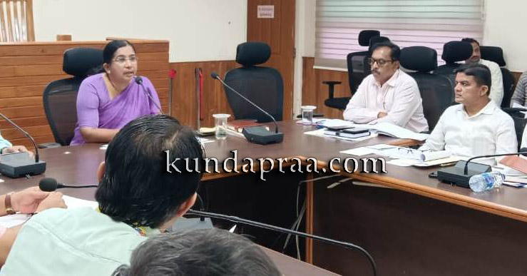 ಸಂಭವನೀಯ ಪ್ರಕೃತಿ ವಿಕೋಪದ ಮಾಹಿತಿಗಳನ್ನು ಸಾರ್ವಜನಿಕರಿಗೆ ನೀಡಿ: ಜಿಲ್ಲಾಧಿಕಾರಿ