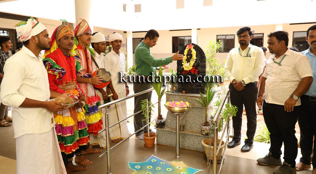 ಡಾ. ಬಿ. ಬಿ. ಹೆಗ್ಡೆ ಕಾಲೇಜಿನಲ್ಲಿ ಹೋಳಿ ಸಂಭ್ರಮ