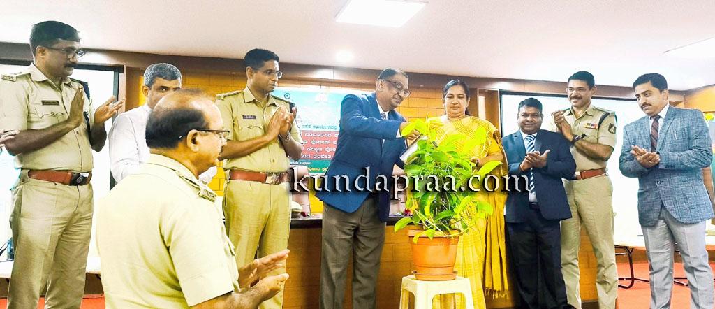 ಮಕ್ಕಳ ಹಕ್ಕು ಮತ್ತು ಕರ್ತವ್ಯಗಳನ್ನು ರಕ್ಷಣೆ ಮಾಡುವುದು ನಮ್ಮೆಲ್ಲರ ಜವಾಬ್ದಾರಿ: ಜಿಲ್ಲಾ ನ್ಯಾಯಾಧೀಶ ಕಿರಣ್ ಎಸ್ ಗಂಗಣ್ಣನವರ್