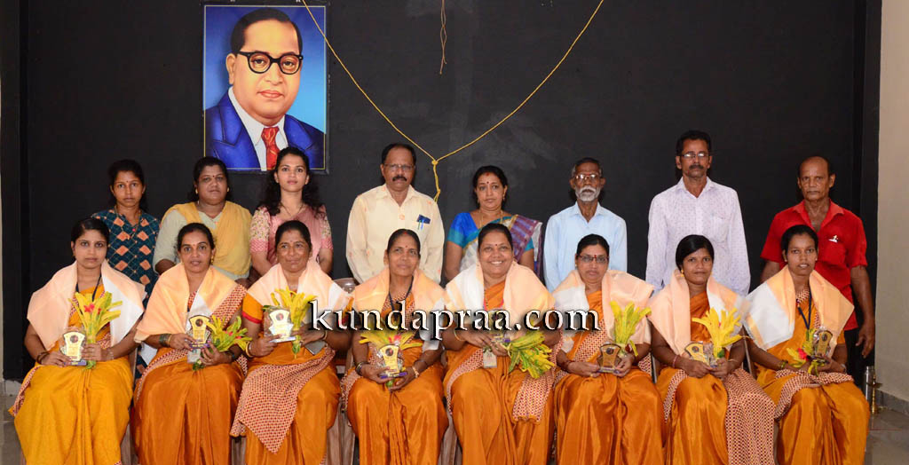 ಗಂಗೊಳ್ಳಿ: ಅಂಗನವಾಡಿ ಕಾರ್ಯಕರ್ತರಿಗೆ ಸನ್ಮಾನ