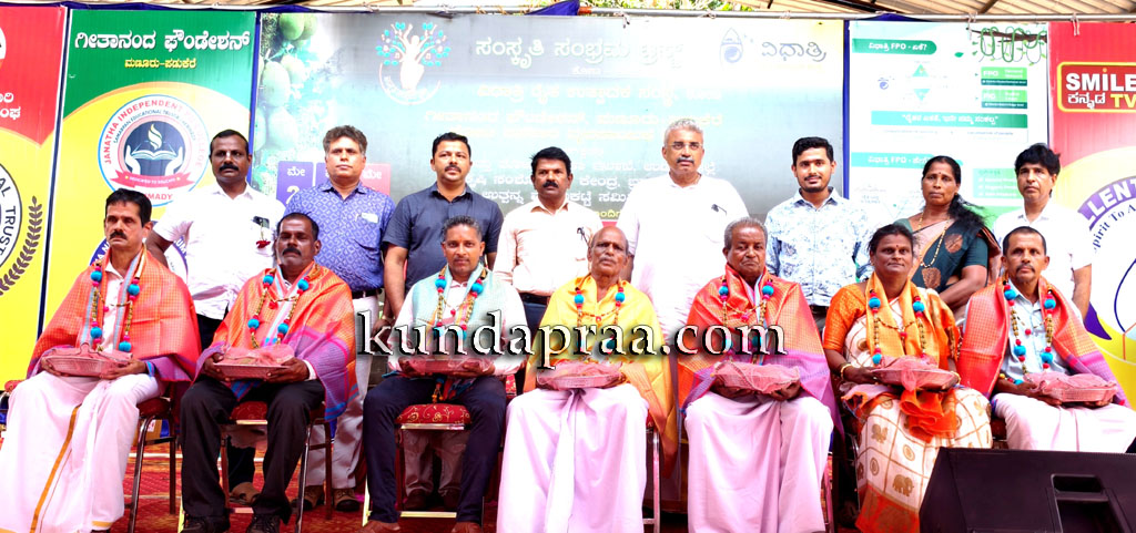 ಉತ್ಪಾದನಾ ವೆಚ್ಚ ಕಡಿಮೆಗೊಳಿಸುವ ಯೋಜನೆ ರೂಪಿಸಬೇಕು: ಜಿಲ್ಲಾ ಉಪ ಕೃಷಿ ನಿರ್ದೇಶಕ ಚಂದ್ರಶೇಖರ್