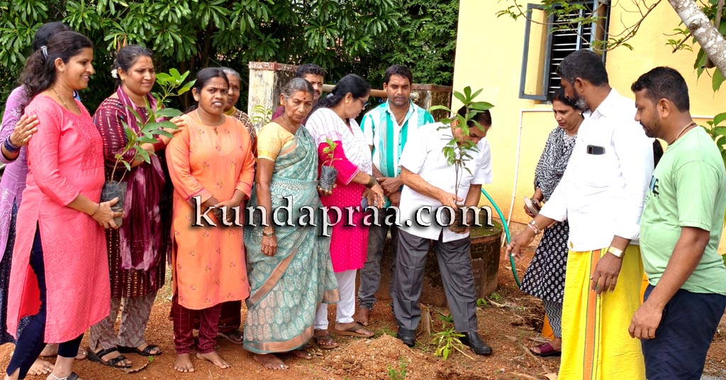 ವಿಶ್ವ ಪರಿಸರ ದಿನಾಚರಣೆ ಅಂಗವಾಗಿ ಹೊಸಬದುಕು ಆಶ್ರಮದಲ್ಲಿ ಕಾರ್ಯಕ್ರಮ ಆಯೋಜನೆ