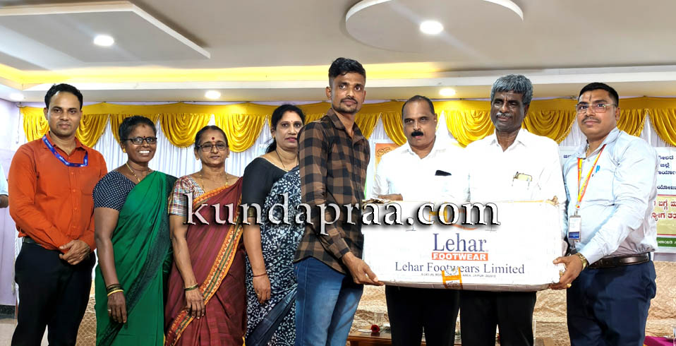 ಸಾಲಿಗ್ರಾಮ: ಪಿ. ಎಂ. ವಿಶ್ವಕರ್ಮ ಯೋಜನೆಯ ಸೌಲಭ್ಯ ಕಿಟ್ ವಿತರಣೆ