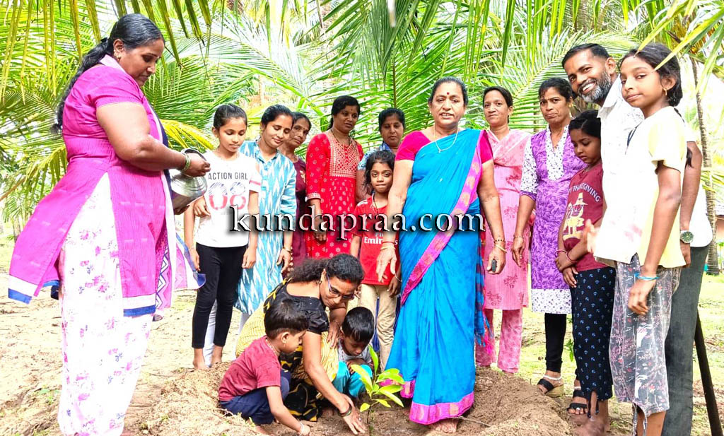 ಕೋಡಿ ಗ್ರಾಮ ಪಂಚಾಯತ್ನ ಹೊಸಬೆಂಗ್ರೆಯಲ್ಲಿ ಎರಡನೇ ವರ್ಷದ ಹಸಿರು ಜೀವ ಅಭಿಯಾನ