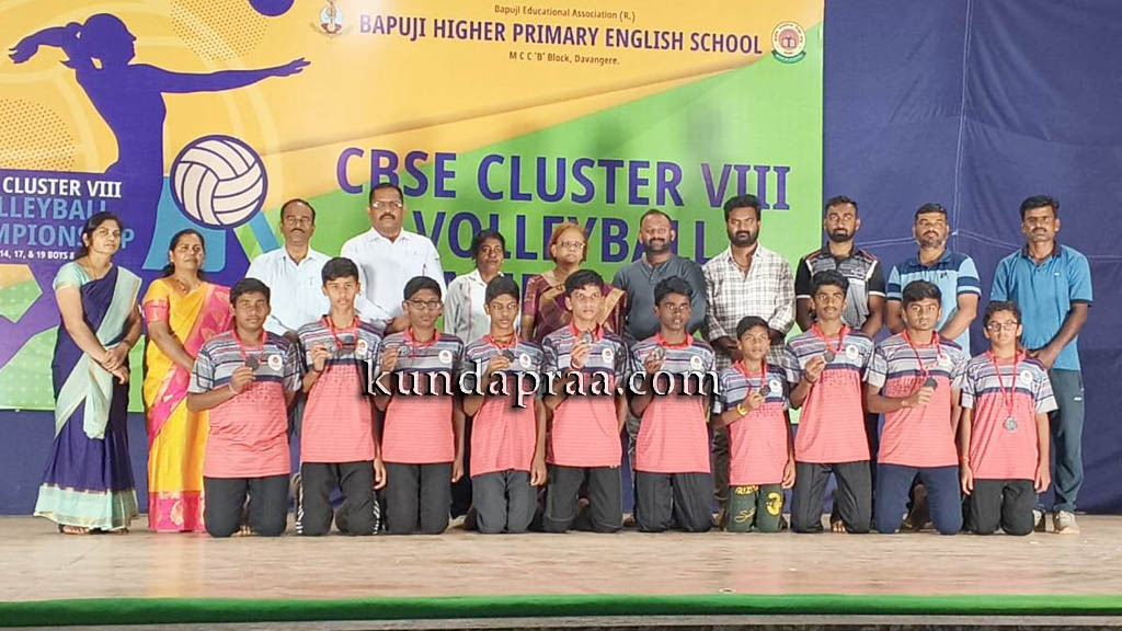 ಸಿಬಿಎಸ್ಇ ಬೆಂಗಳೂರು ವಲಯದ ಕ್ಲಸ್ಟರ್ ವಾಲಿಬಾಲ್ ಪಂದ್ಯಾಟ: ಆಳ್ವಾಸ್ಗೆ ಸೆಂಟ್ರಲ್ ಶಾಲೆಗೆ ಪ್ರಶಸ್ತಿ