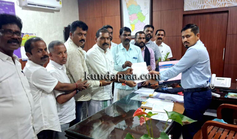 ಬಿಪಿಎಲ್ ಪಡಿತರ ಚೀಟಿಗೆ ಕತ್ತರಿ, ಭಾರತೀಯ ಜನತಾ ಪಾರ್ಟಿ ಹಿಂದುಳಿದ ವರ್ಗಗಳ ಮೋರ್ಚಾ ಆಕ್ರೋಶ, ಮನವಿ