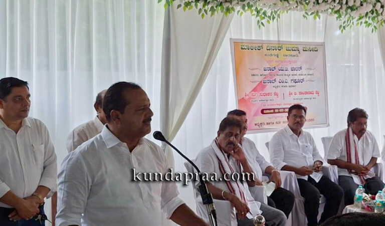 ಮಾಲೀಕ್ ದಿನಾರ್ ಜುಮ್ಮಾ ಮಸೀದಿಗೆ ಆರೋಗ್ಯ ಸಚಿವ ಯು.ಟಿ. ಖಾದರ್ ಫರೀದ್ ಭೇಟಿ