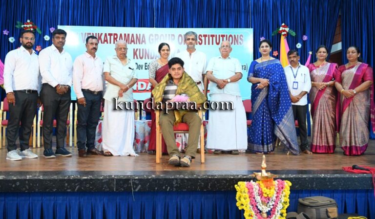 ಶ್ರೀ ವೆಂಕಟರಮಣ ಆಂಗ್ಲ ಮಾಧ್ಯಮ ಪ್ರೌಢಶಾಲೆ: ಎಸ್.ಎಸ್.ಎಲ್.ಸಿ ಸಾಧಕರಿಗೆ ಸನ್ಮಾನ