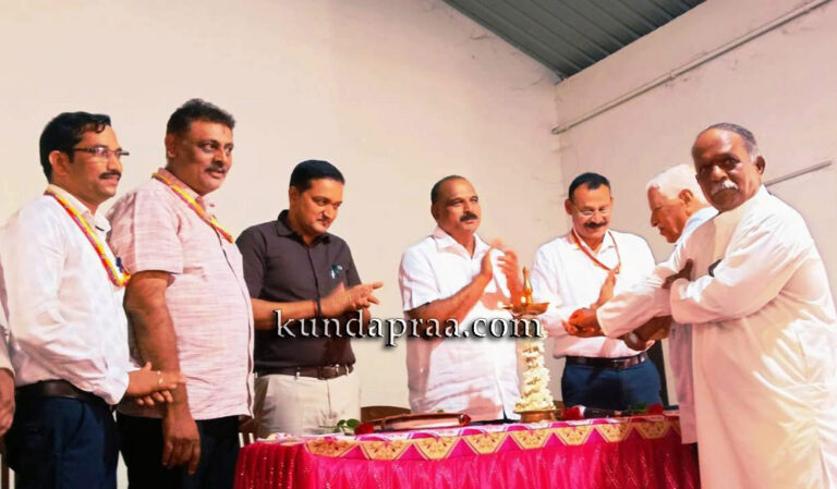 ವಡ್ಡರ್ಸೆ ಗ್ರಾಮ ಪಂಚಾಯತ್ ವ್ಯಾಪ್ತಿಯಲ್ಲಿ ಶಾಸಕ ಕಿರಣ್ ಕುಮಾರ್ ಕೊಡ್ಗಿ ಅವರ ನೇತೃತ್ವದಲ್ಲಿ ಜನ ಸಂಪರ್ಕ ಸಭೆ