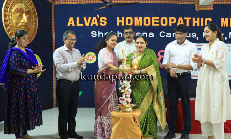ಸ್ವಾವಲಂಬನೆಯತ್ತ ಮಹಿಳೆಯರ ಹೆಜ್ಜೆ: ‘ಆರಿ ಲಹರಿ’ ತರಬೇತಿ ಕಾರ್ಯಕ್ರಮದ ಸಮಾರೋಪ