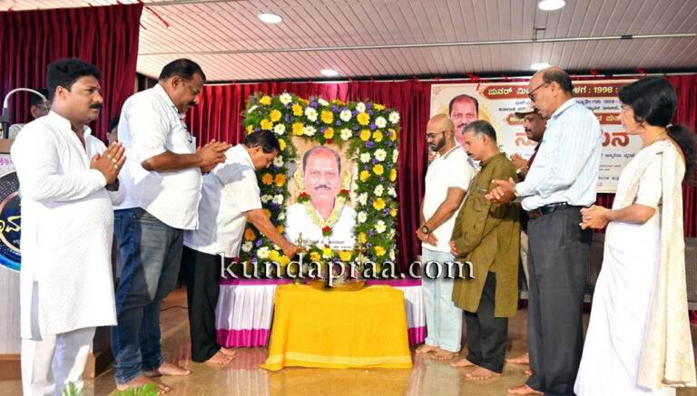 ಮಣೂರು ಪಡುಕರೆ: ವಿಠ್ಠಲ್ ವಿ ಗಾಂವ್ಕರ್ ಪದ ಪುಷ್ಪಾಂಜಲಿಯ ಭಾವ ನಮನ